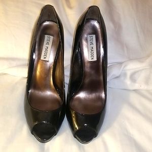 Steve Madden shiny black heels
